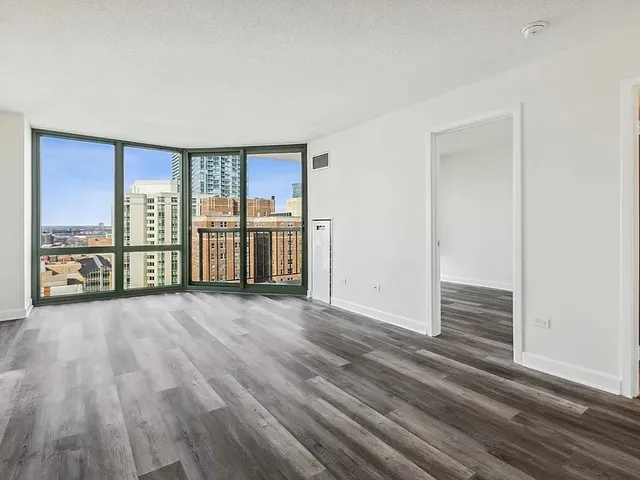$2,250 | 111 West Maple Street, Unit 1208, Chicago, IL 60610