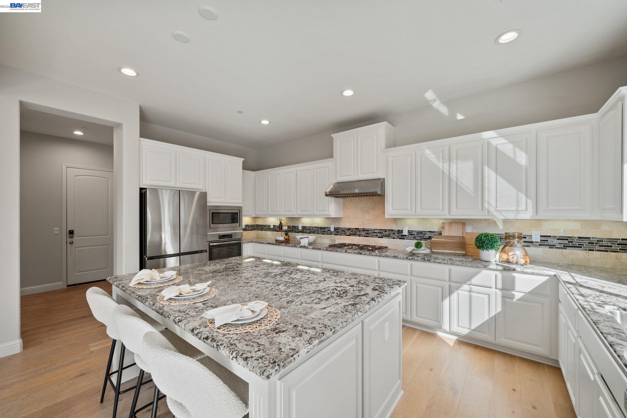 33454 Bronco Loop Fremont, CA 94555 - Photo 12 of 66