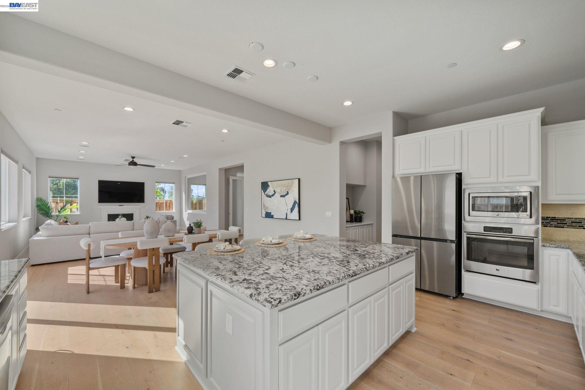 33454 Bronco Loop Fremont, CA 94555 - Photo 13 of 66