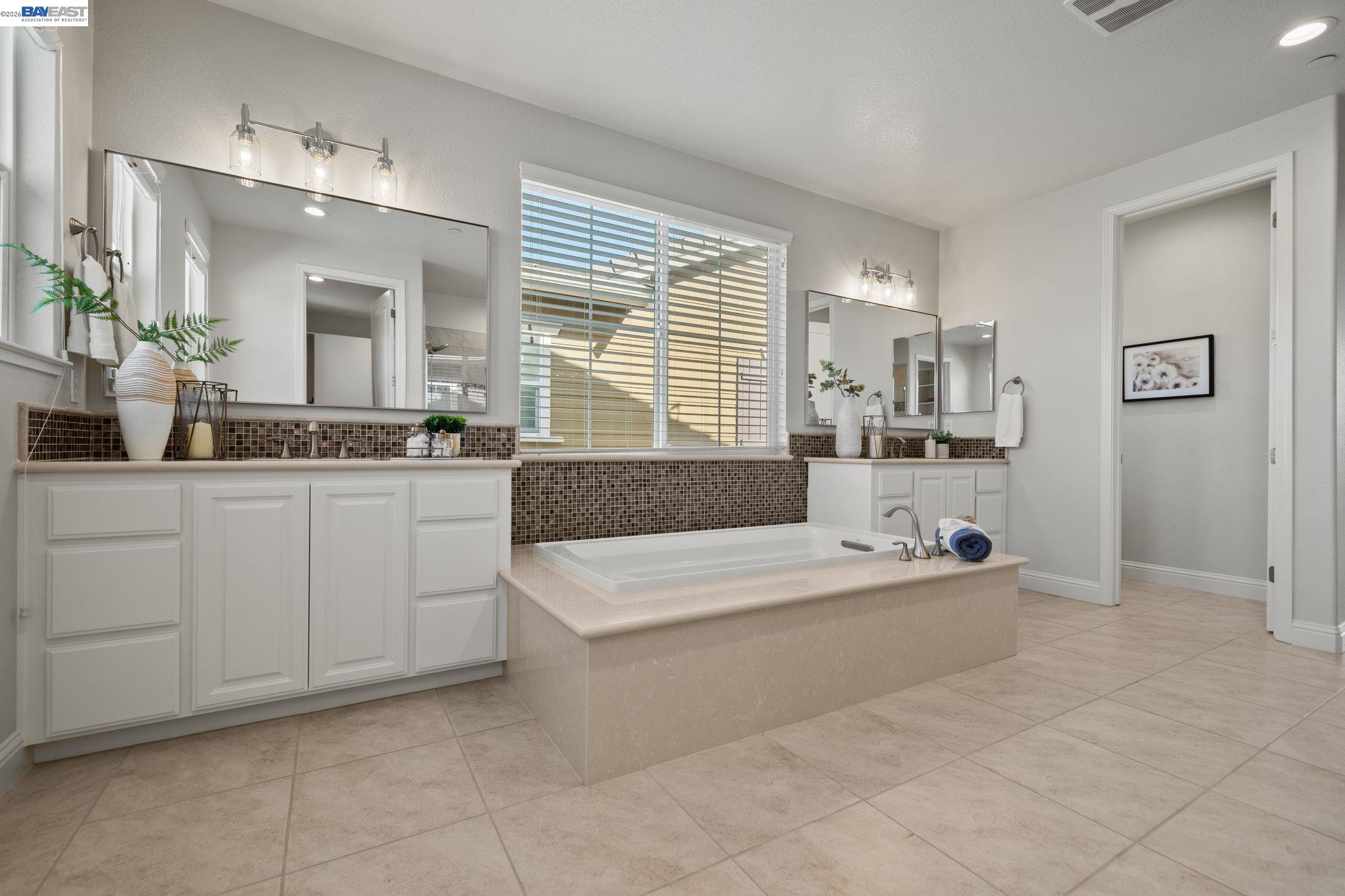 33454 Bronco Loop Fremont, CA 94555 - Photo 37 of 66