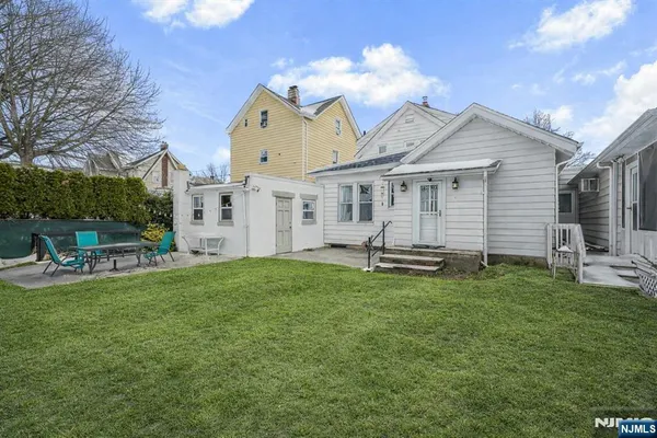 $3,500 | 416 2nd Street, Unit A, Carlstadt, NJ 07072