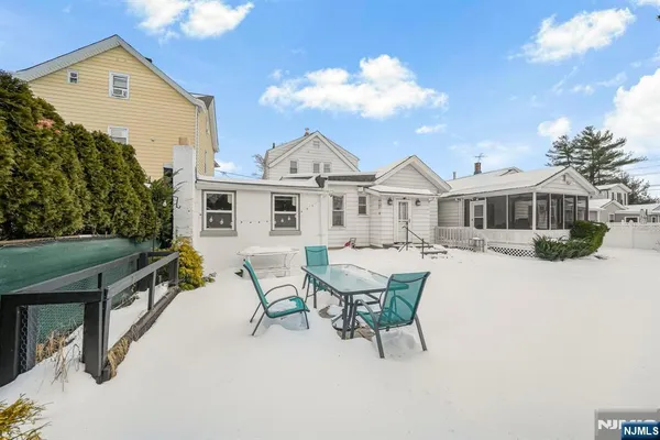 $3,500 | 416 2nd Street, Unit A, Carlstadt, NJ 07072