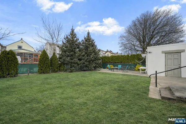 $3,500 | 416 2nd Street, Unit A, Carlstadt, NJ 07072