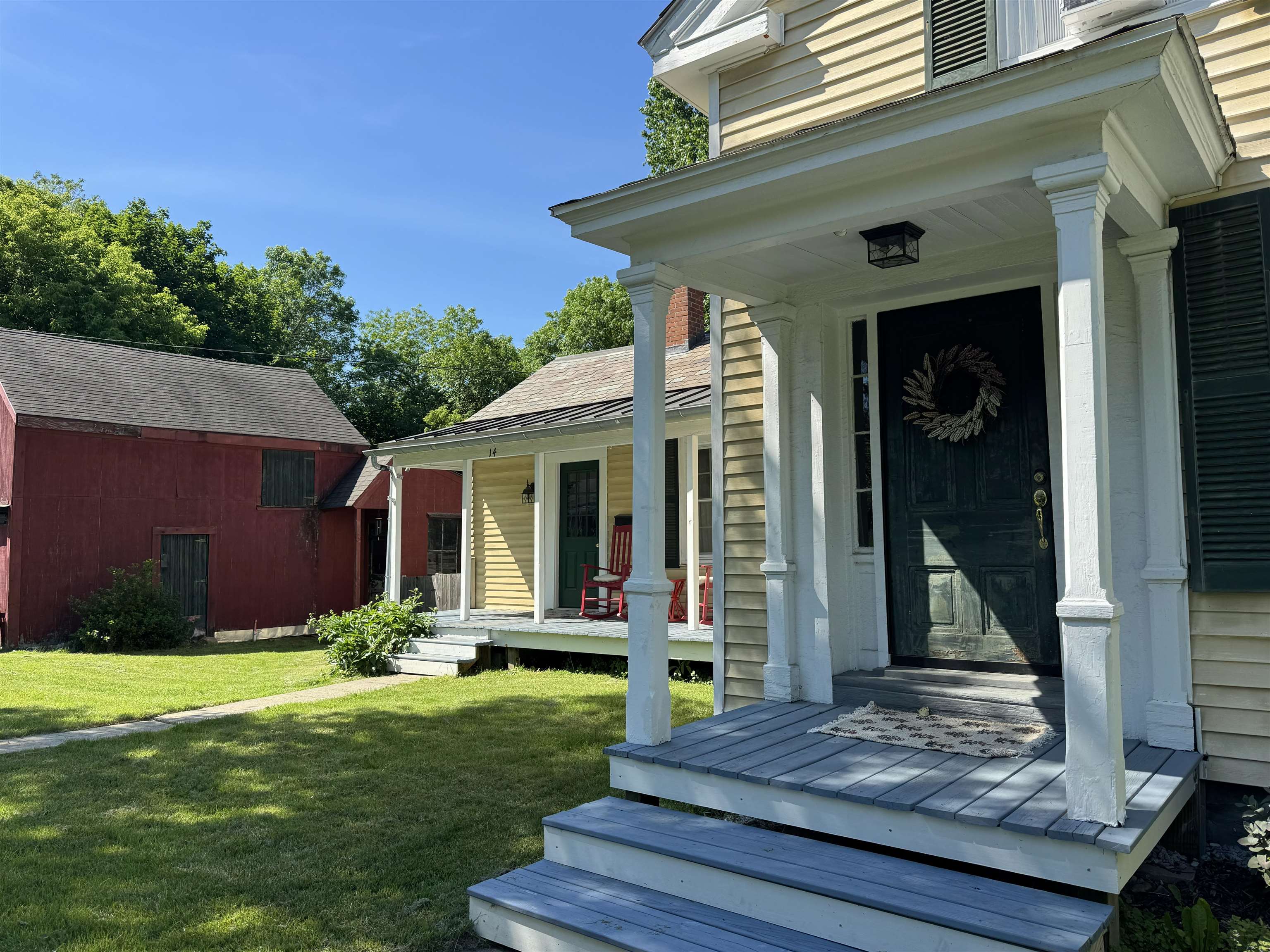 14 Panton Road Vergennes, VT 05491 - Photo 2 of 23