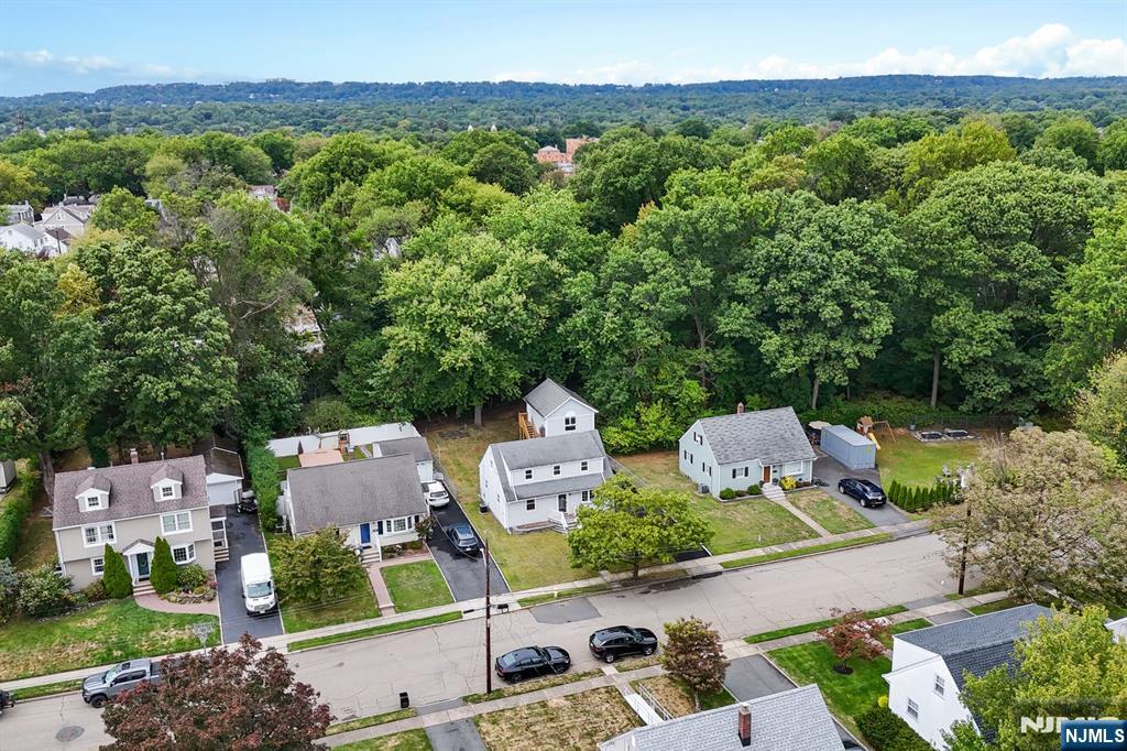18 Farmingdale Avenue Bloomfield, NJ 07003 - Photo 43 of 50 an aerial view of multiple house