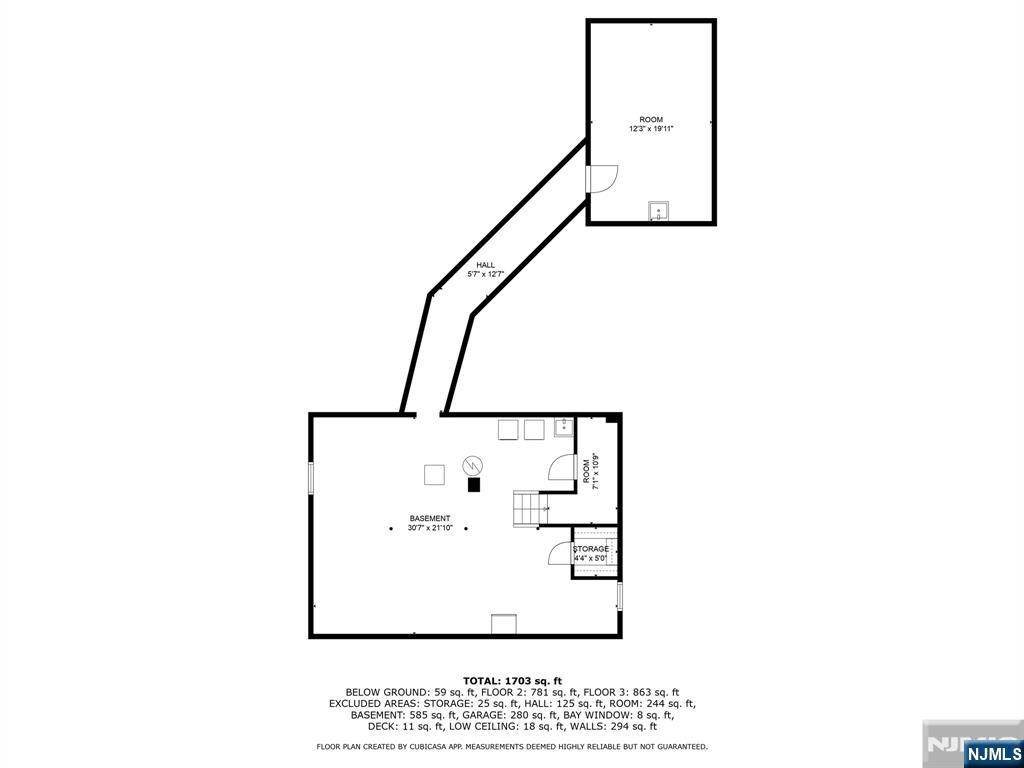 18 Farmingdale Avenue Bloomfield, NJ 07003 - Photo 48 of 50 a picture of a bench in front of a house