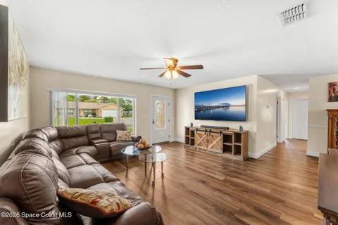 $469,900 | 498 Chamberlin Avenue Northwest, Palm Bay, FL 32907