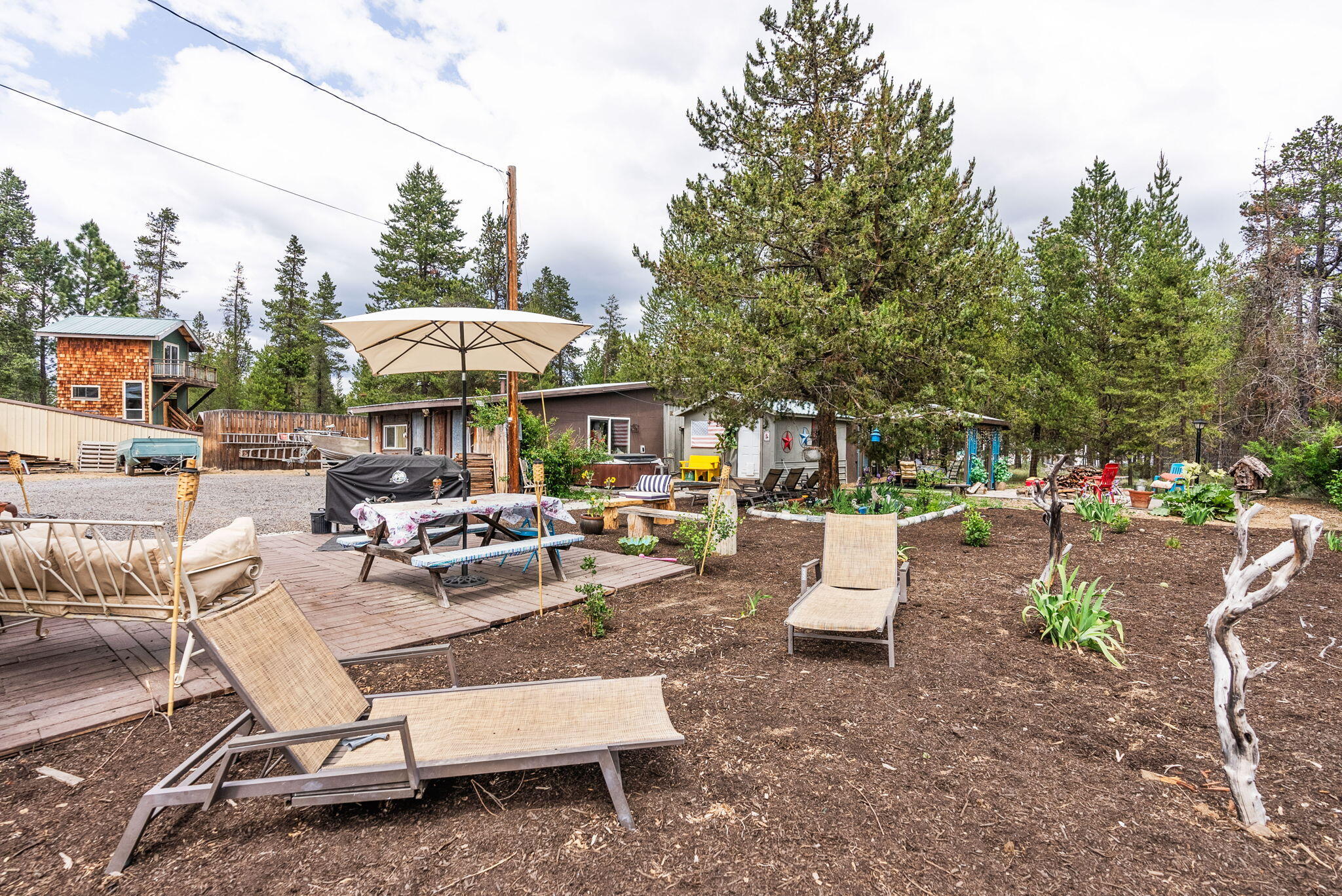 52250 Caribou Road La Pine, OR 97739 - Photo 27 of 50 Backyard