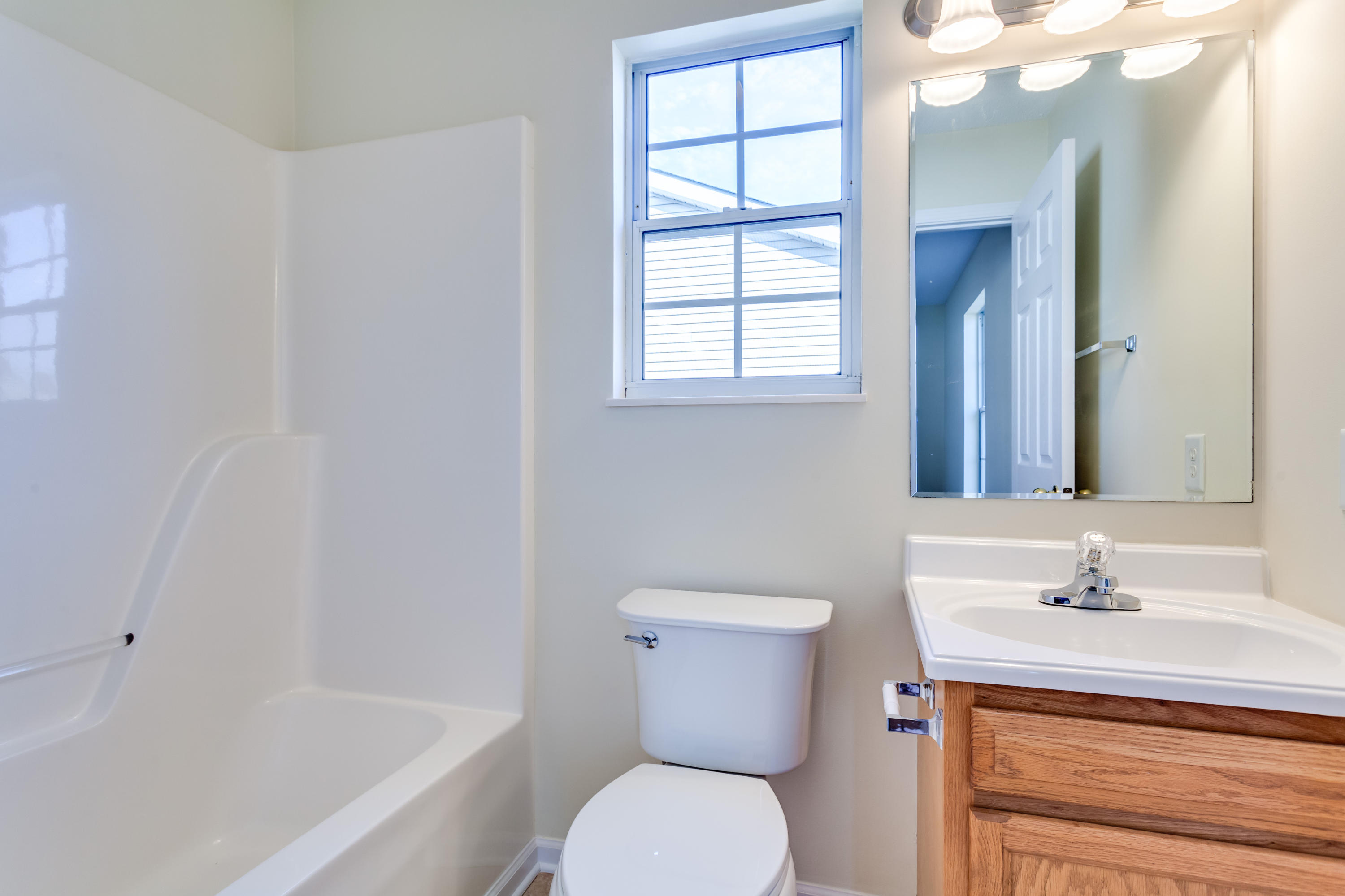 7525 Gary White Road Corryton, TN 37721 - Photo 18 of 28 Master Bathroom