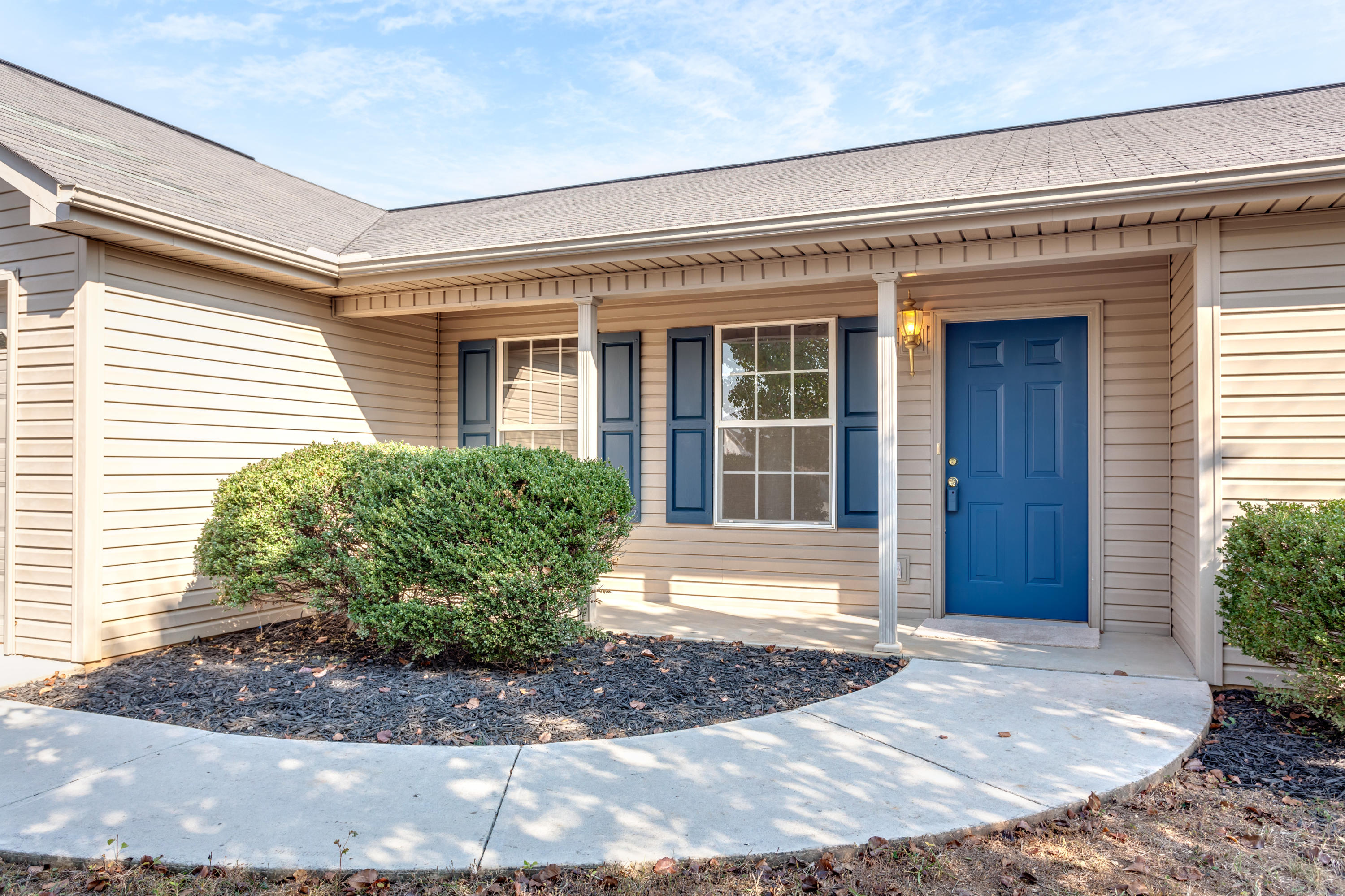 7525 Gary White Road Corryton, TN 37721 - Photo 3 of 28 Front Door