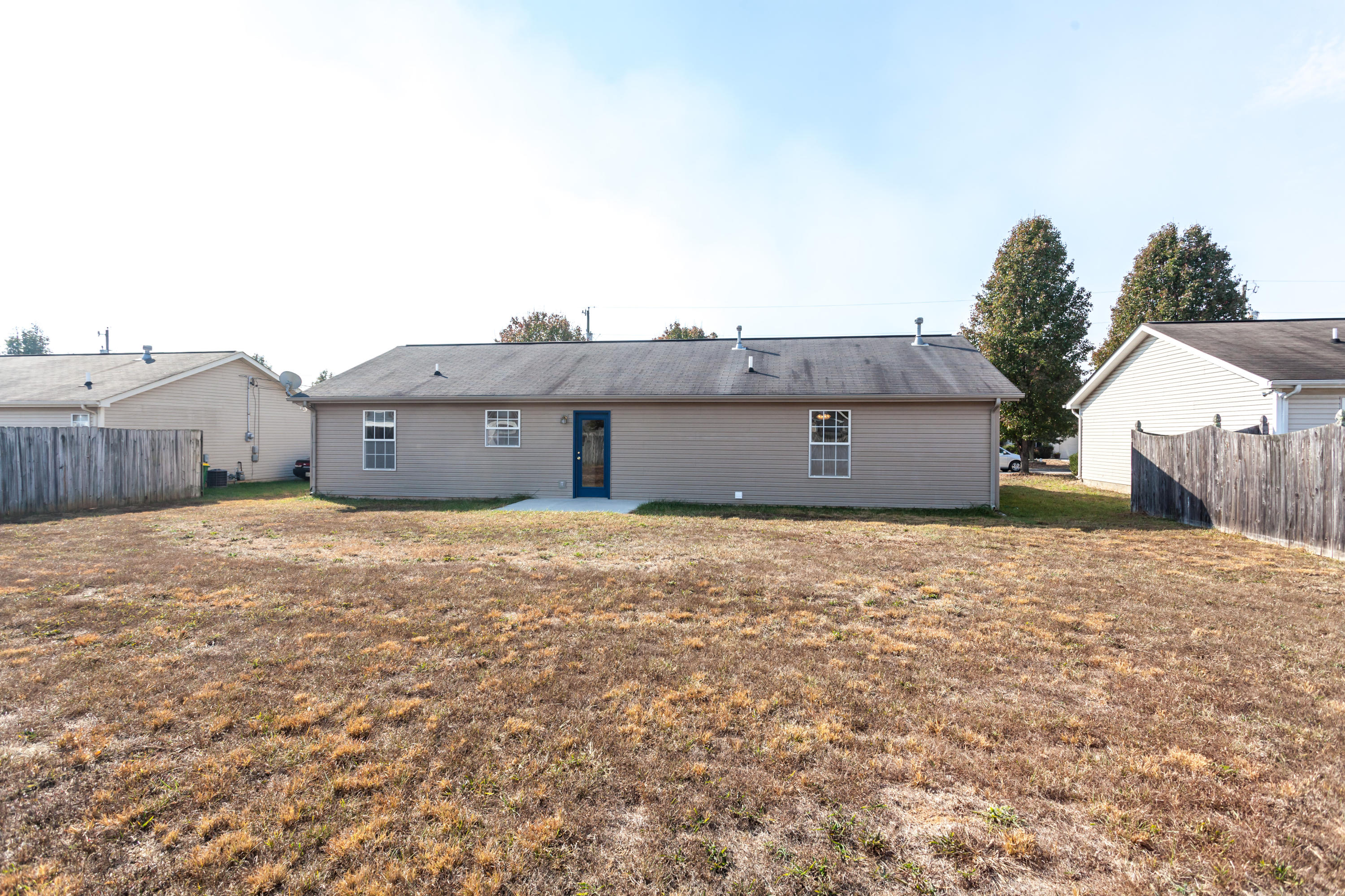 7525 Gary White Road Corryton, TN 37721 - Photo 25 of 28 Back
