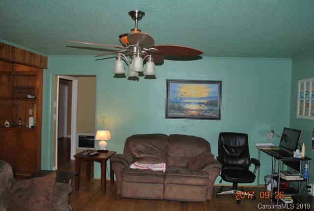 28 Apache Path Marion, NC 28752 - Photo 5 of 33 Gallery Image 5