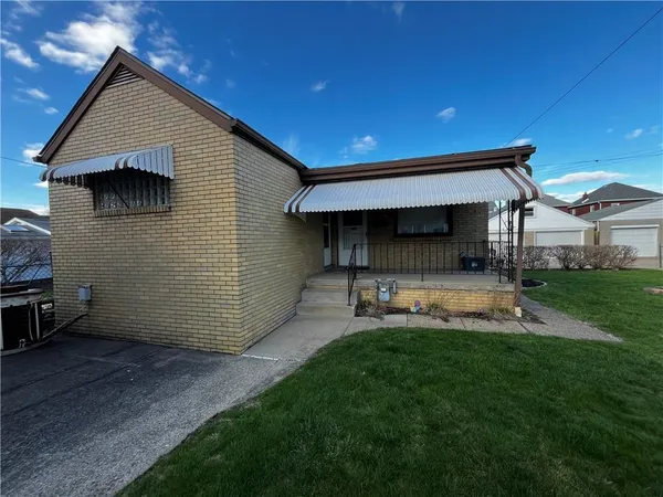 $92,500 | 406 Walnut Street, Vandergrift, PA 15690