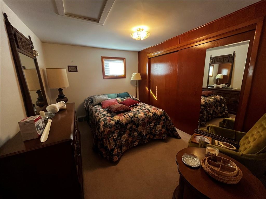 406 Walnut Street Vandergrift, PA 15690 - Photo 20 of 32