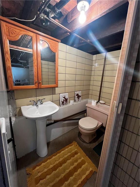 406 Walnut Street Vandergrift, PA 15690 - Photo 24 of 32