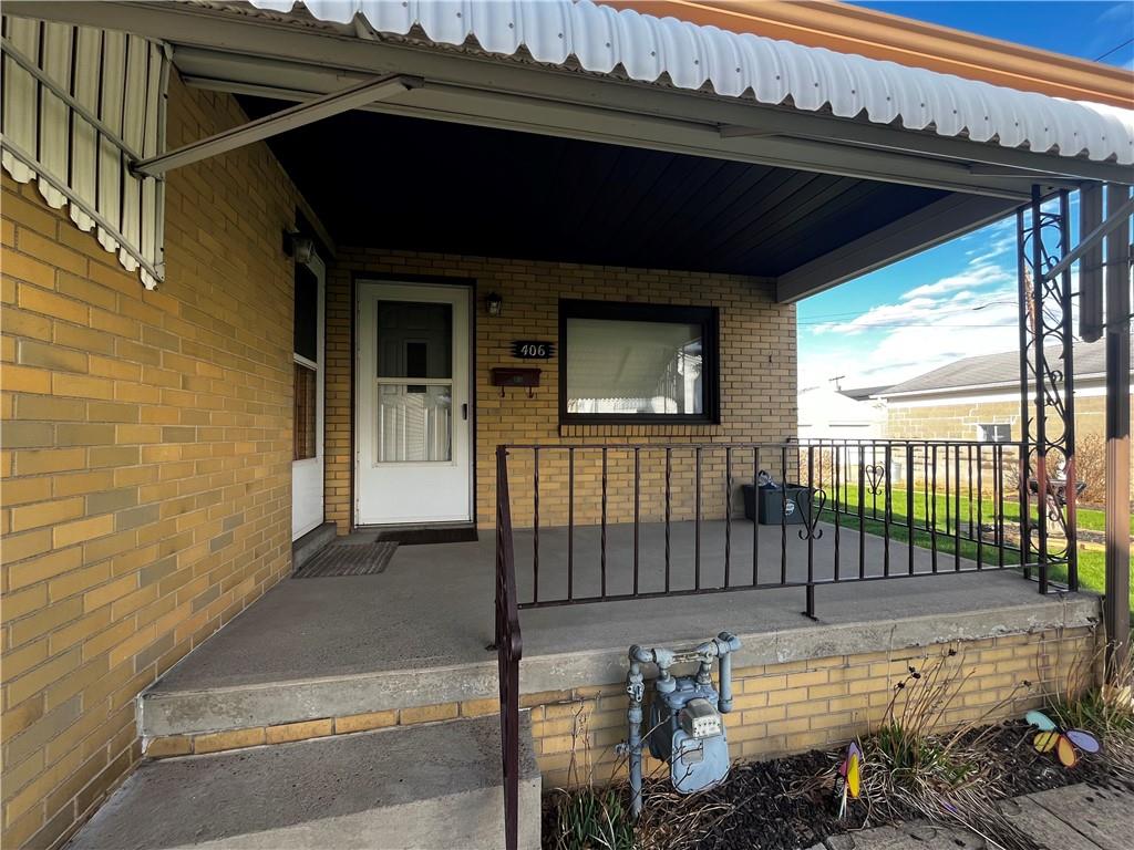 406 Walnut Street Vandergrift, PA 15690 - Photo 3 of 32