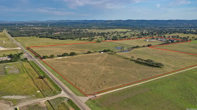 $4,750,000 | 2021 Farm To Market Road 3240, Bandera, TX 78003