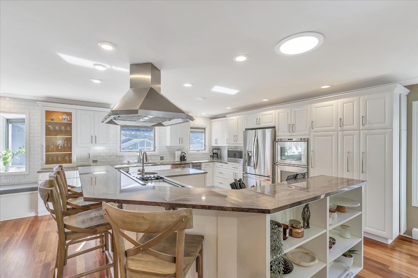 1261 Oddstad Boulevard Pacifica, CA 94044 - Photo 3 of 62