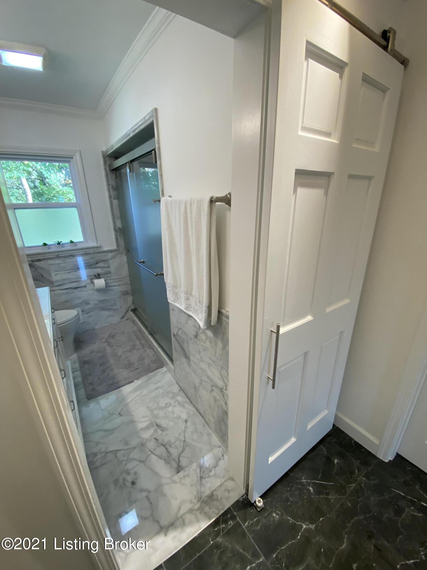 5400 Rolling Ridge Road Louisville, KY 40214 - Photo 20 of 58 IMG_2374