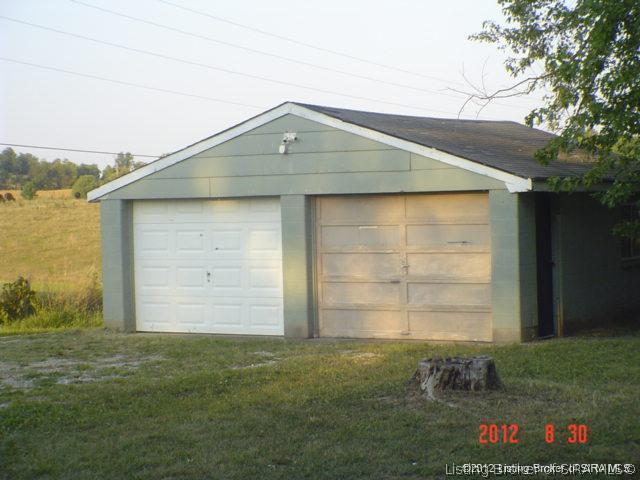 10668 Buffalo Trace Road Northwest Ramsey, IN 47166 - Photo 3 of 11 Gallery Image 3