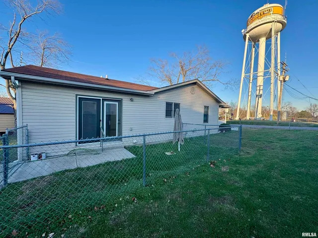 $169,000 | 216 South Hubbard Avenue, Goreville, IL 62939