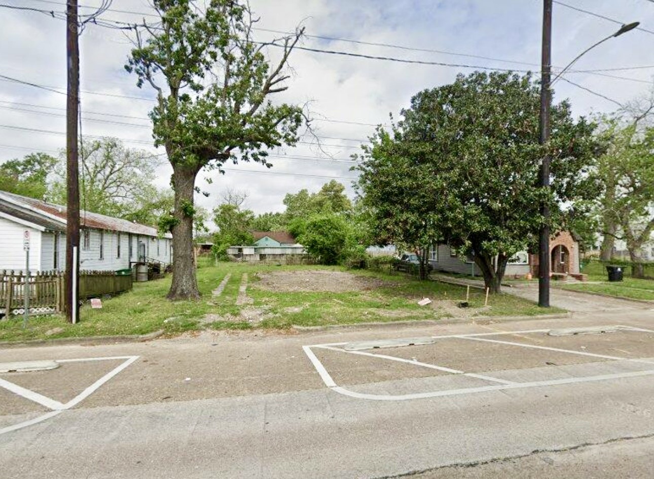 a view of a basketball court