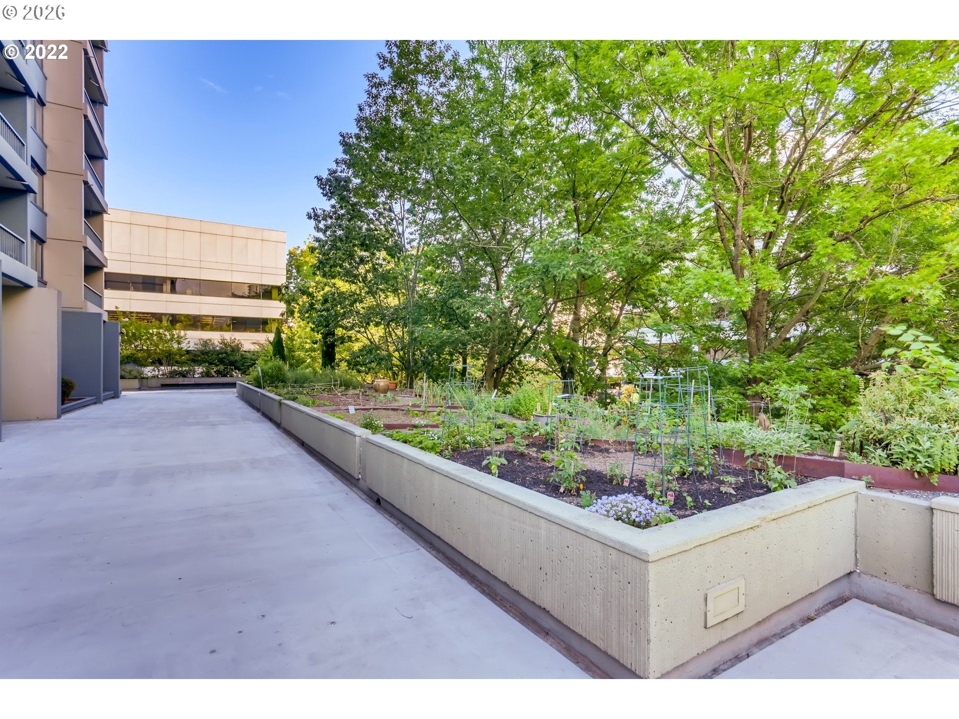 111 Southwest Harrison Street, Unit 17B Portland, OR 97201 - Photo 20 of 25 Community Garden
