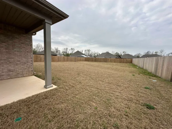 $2,350 | 90 Greek Fall Drive, Unit 1, Oakland, TN 38060