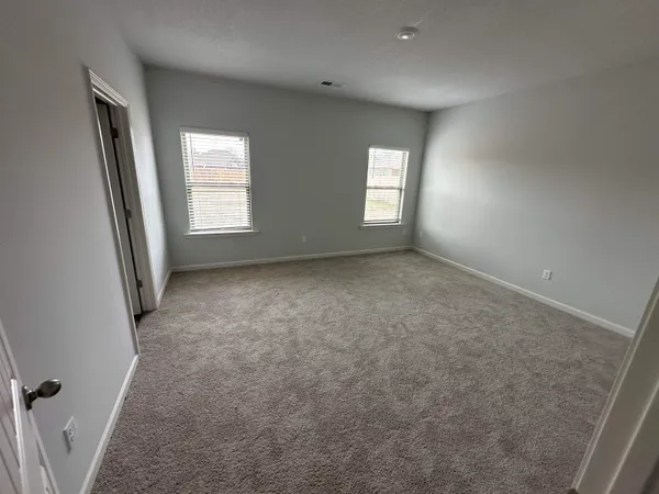 $2,350 | 90 Greek Fall Drive, Unit 1, Oakland, TN 38060