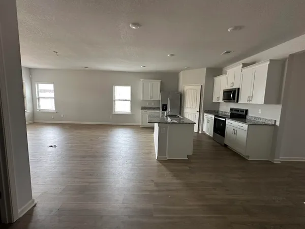 $2,350 | 90 Greek Fall Drive, Unit 1, Oakland, TN 38060