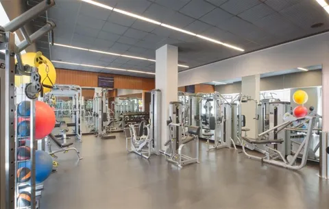 $7,684 | 550 West 45th Street, Unit PH102 | Hell's Kitchen