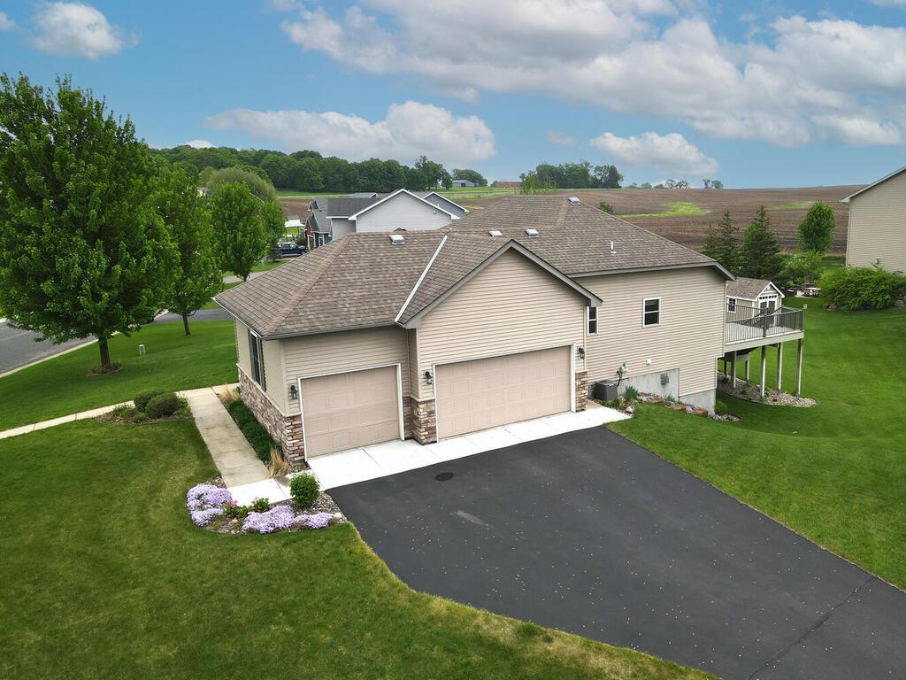 495 Riverview Road Delano, MN 55328 - Photo 2 of 44