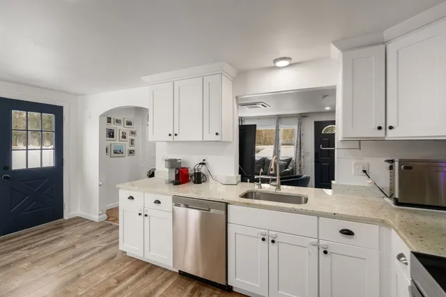 $599,900 | 188 Pleasant Street, Millis, MA 02054