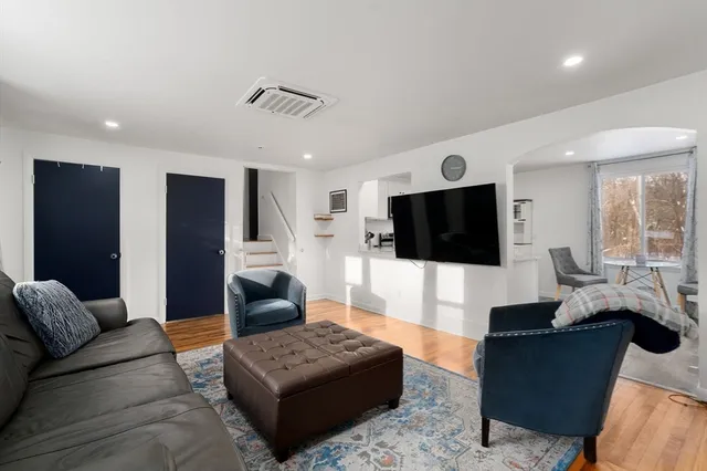 $599,900 | 188 Pleasant Street, Millis, MA 02054