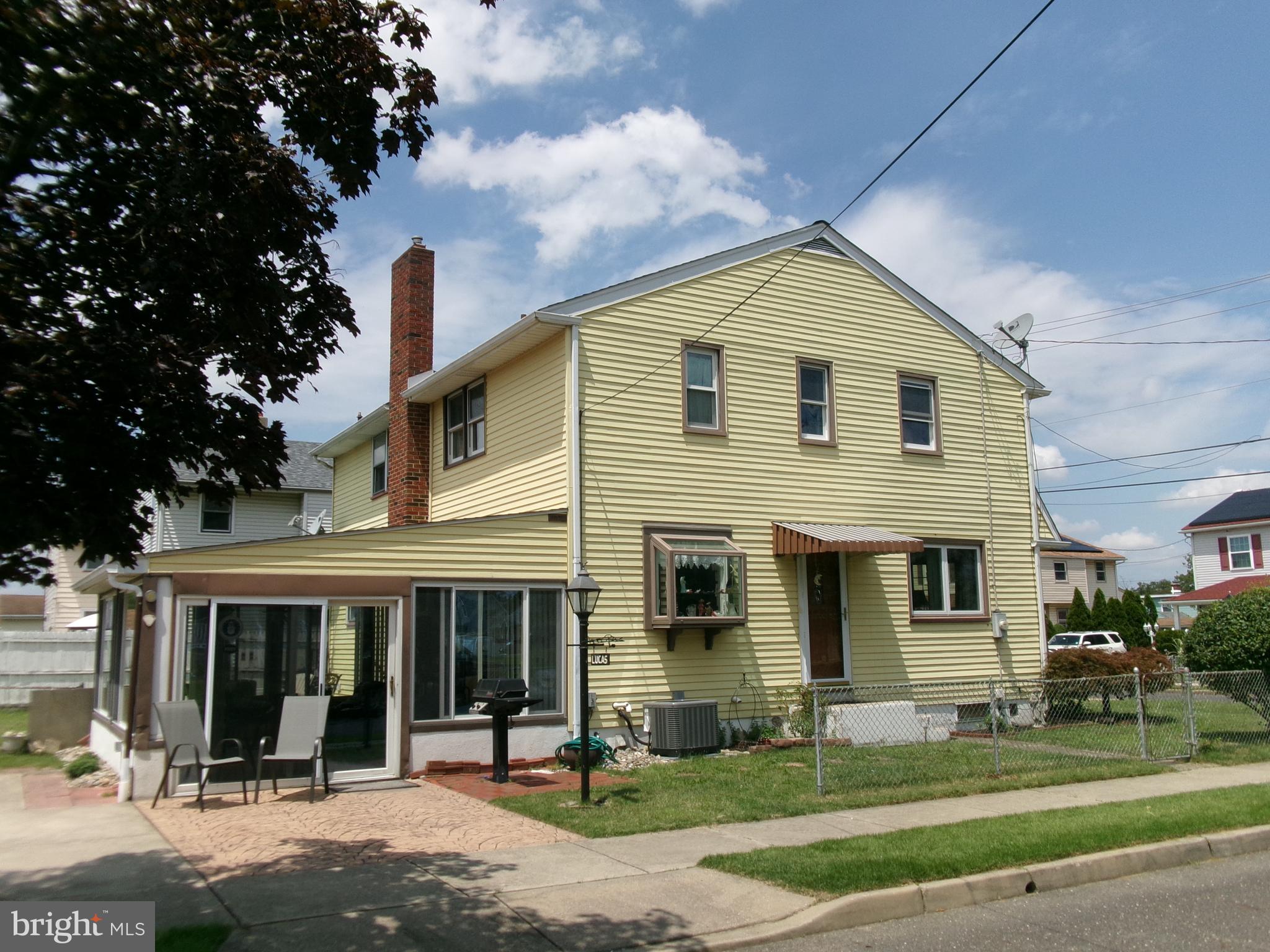 532 Filmore Street Riverside, NJ 08075 - Photo 3 of 33