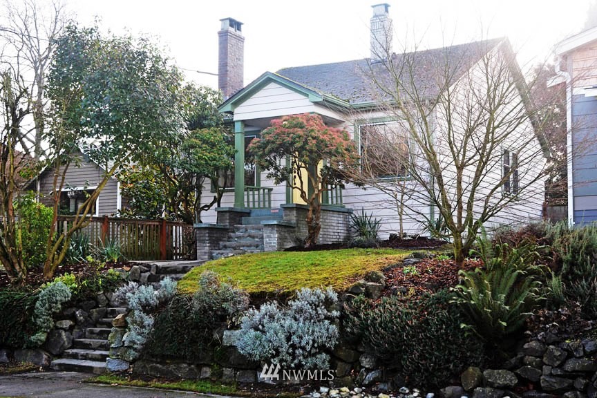 741 North 70th Street Seattle, WA 98103 - Photo 1 of 13 Gallery Image 1