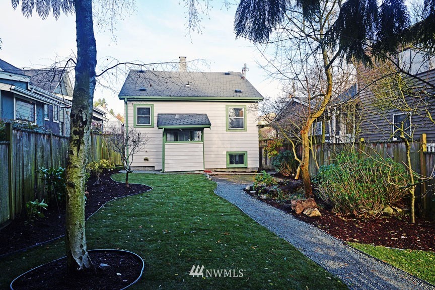741 North 70th Street Seattle, WA 98103 - Photo 2 of 13 Gallery Image 2