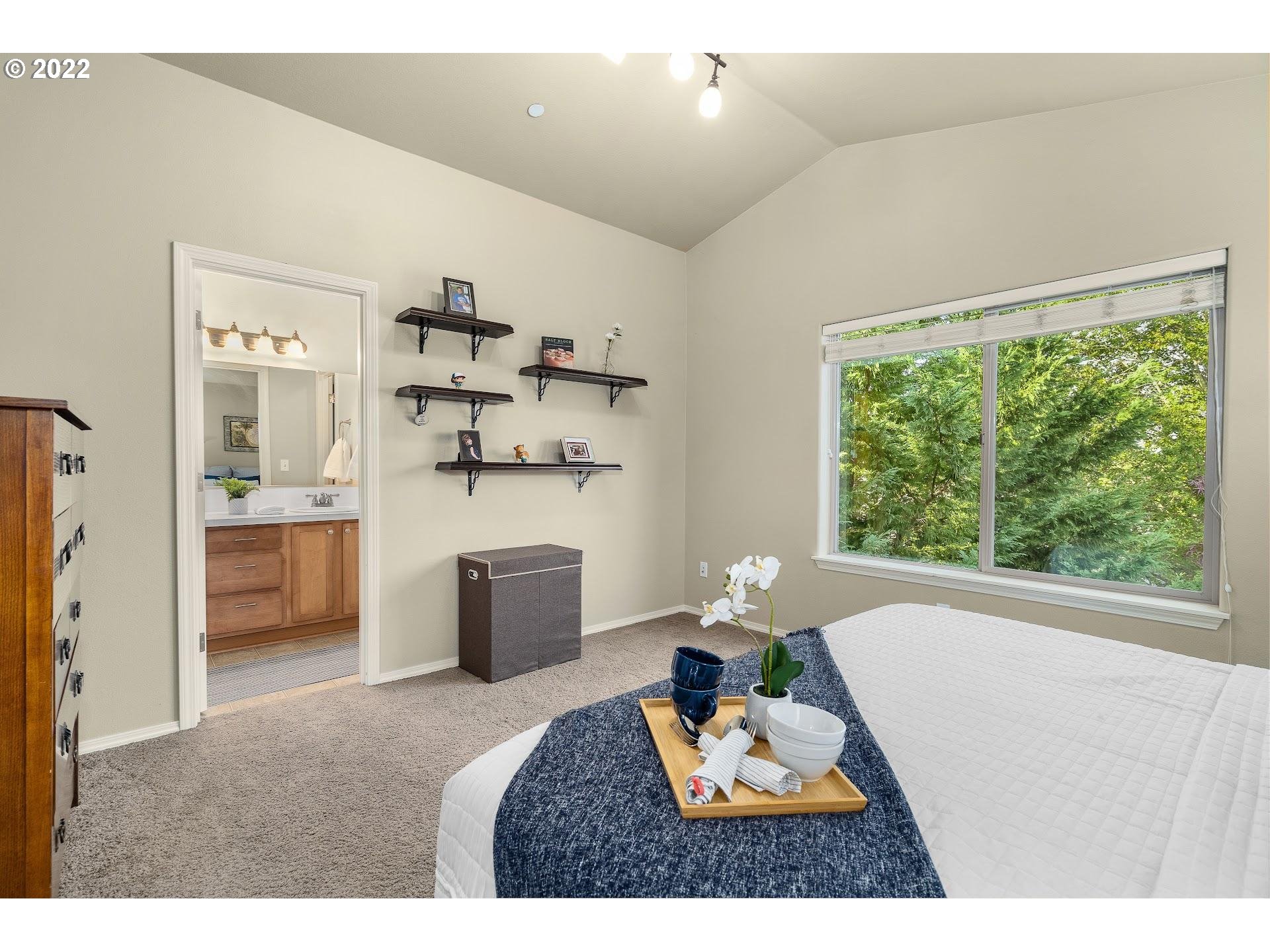 15515 Southwest Stone Ridge Circle Beaverton, OR 97007 - Photo 15 of 29 Gallery Image 15