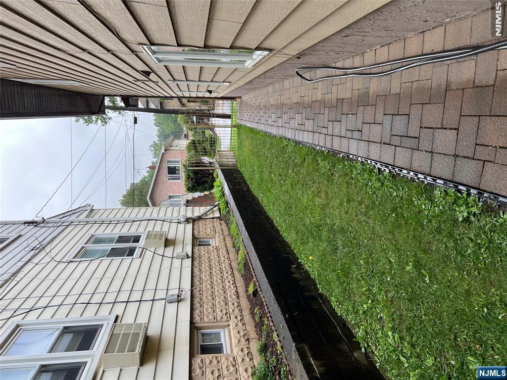 653 Maple Avenue, Unit 2A Ridgefield, NJ 07657 - Photo 3 of 9