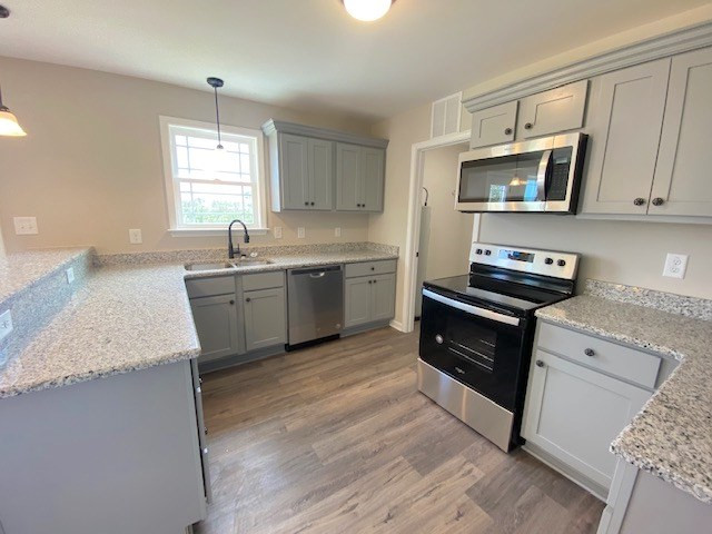 625 Flowers Road Four Oaks, NC 27524 - Photo 9 of 18 Gallery Image 9