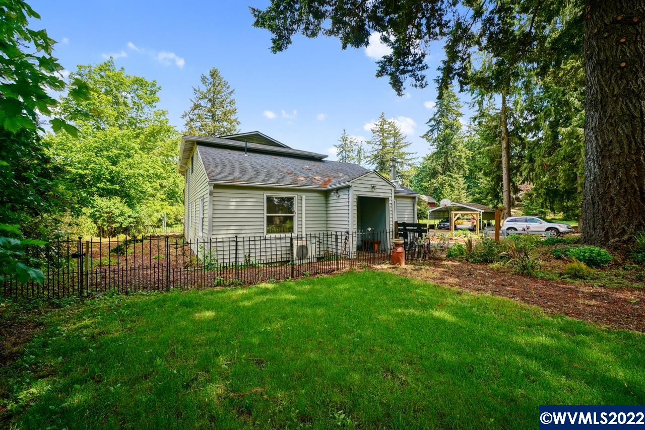 6622 Liberty Road South Salem, OR 97306 - Photo 3 of 41