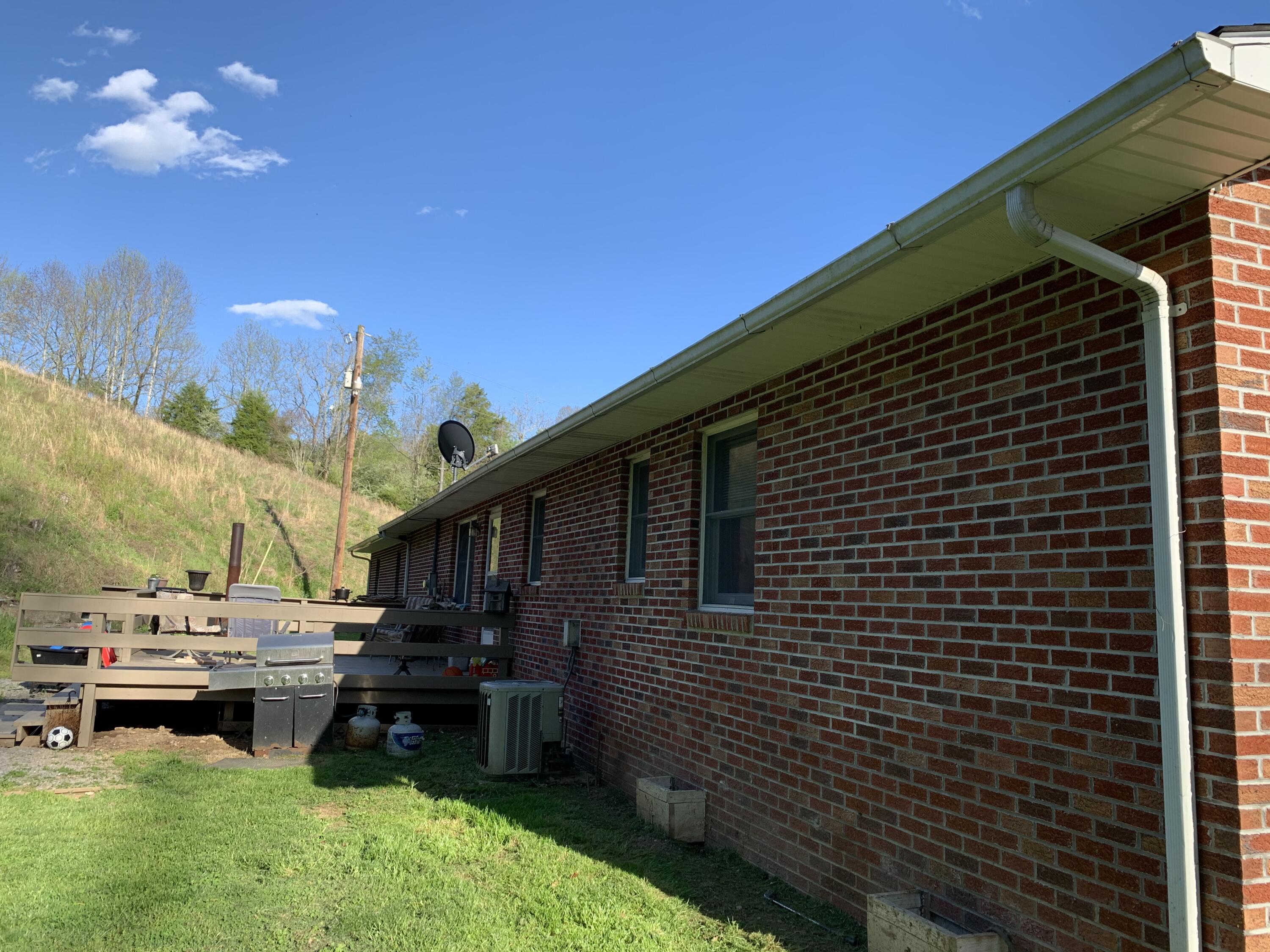 651 Lick Branch Road Ewing, VA 24248 - Photo 7 of 30 F53989C8-324B-4871-A588-6EC3163D30AA