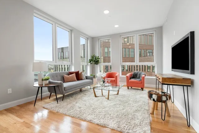 $649,000 | 10 Taber Street, Unit 501, Boston, MA 02119