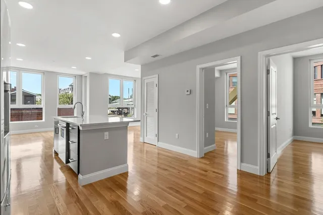 $649,000 | 10 Taber Street, Unit 501, Boston, MA 02119