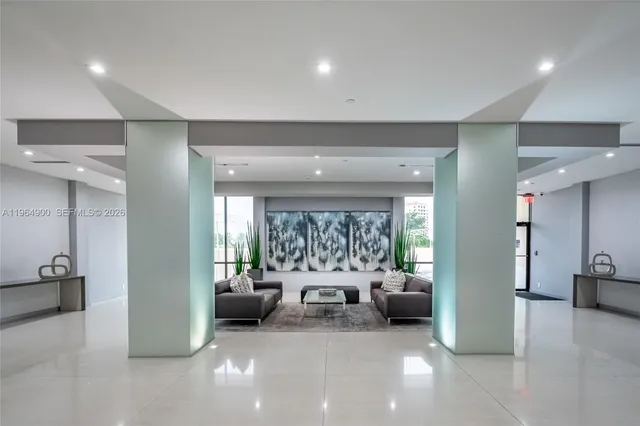 $2,700 | 20379 West Country Club Drive, Unit 2234, Aventura, FL 33180