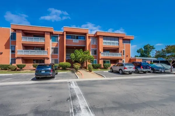 $425,000 | 1030 East Washington Avenue, Unit 120, Escondido, CA 92025