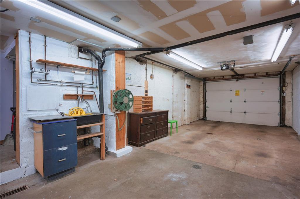 6436 Nicholson Street Pittsburgh, PA 15217 - Photo 36 of 42