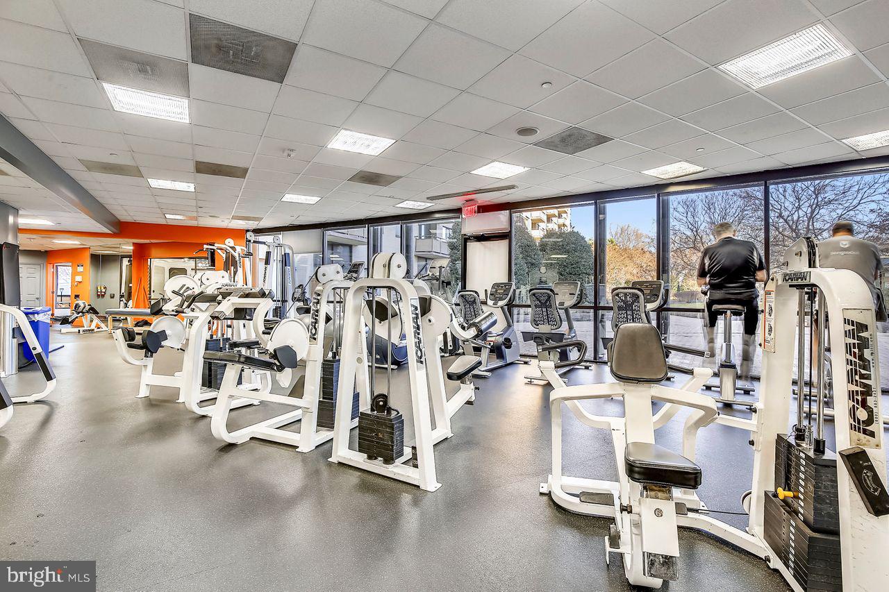 5225 Pooks Hill Road, Unit 827N Bethesda, MD 20814 - Photo 28 of 46 Gym