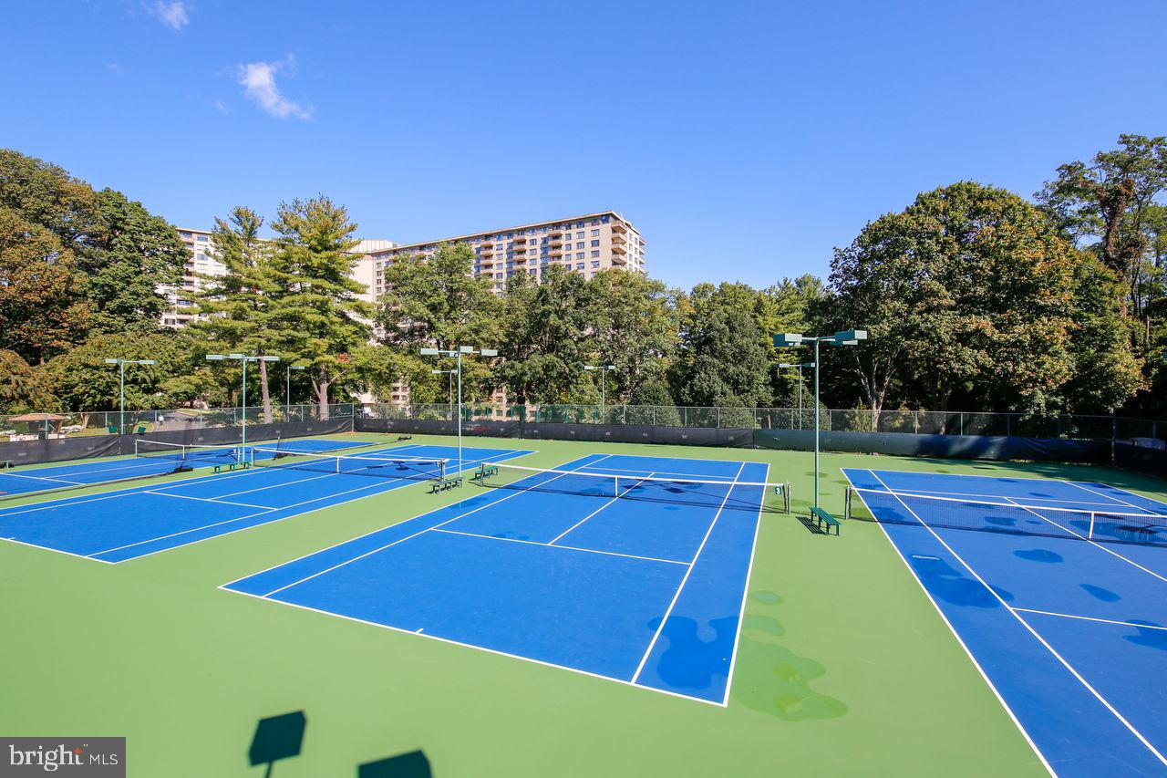 5225 Pooks Hill Road, Unit 827N Bethesda, MD 20814 - Photo 39 of 46 Promenade 7 Lighted Courts