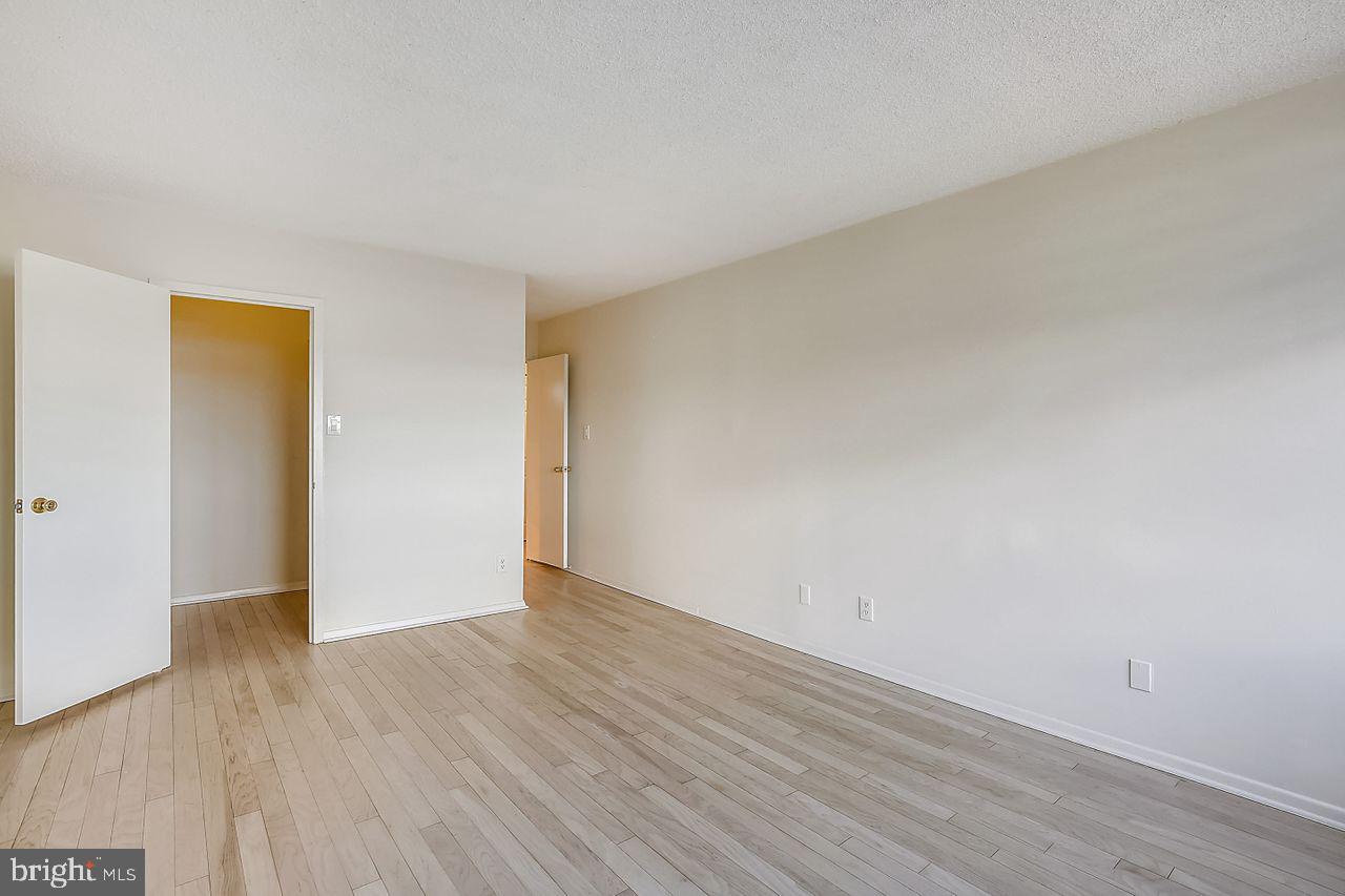 5225 Pooks Hill Road, Unit 827N Bethesda, MD 20814 - Photo 10 of 46 Bedroom and Walk-in Closet